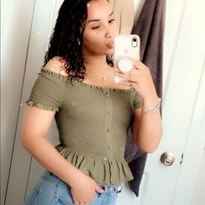 Meet your Posher, Leslie